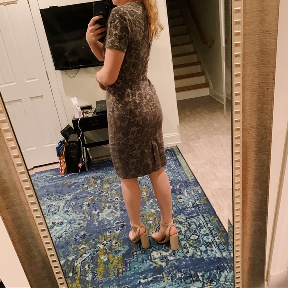 Banana Republic grey and beige form fitting dress - Picture 3 of 7